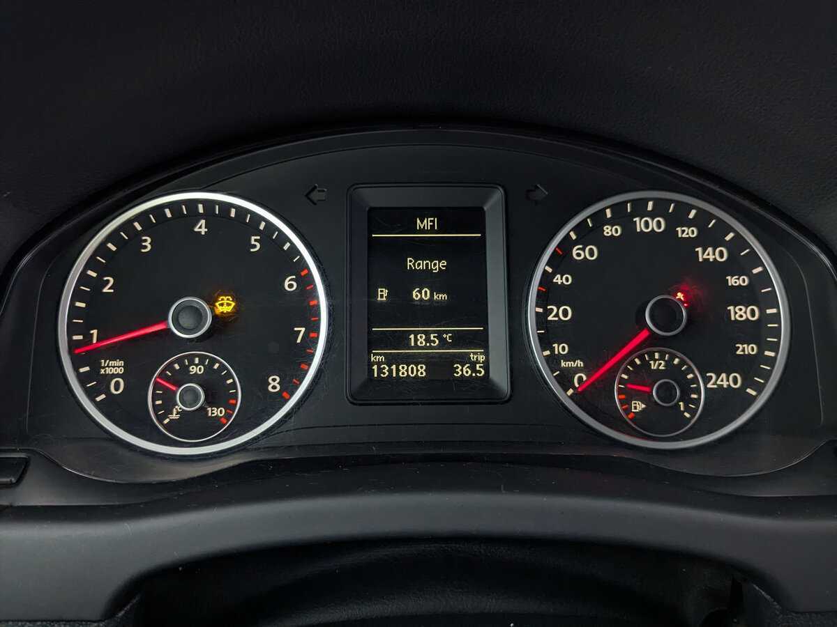 Volkswagen Tiguan, 2010 Фото №13