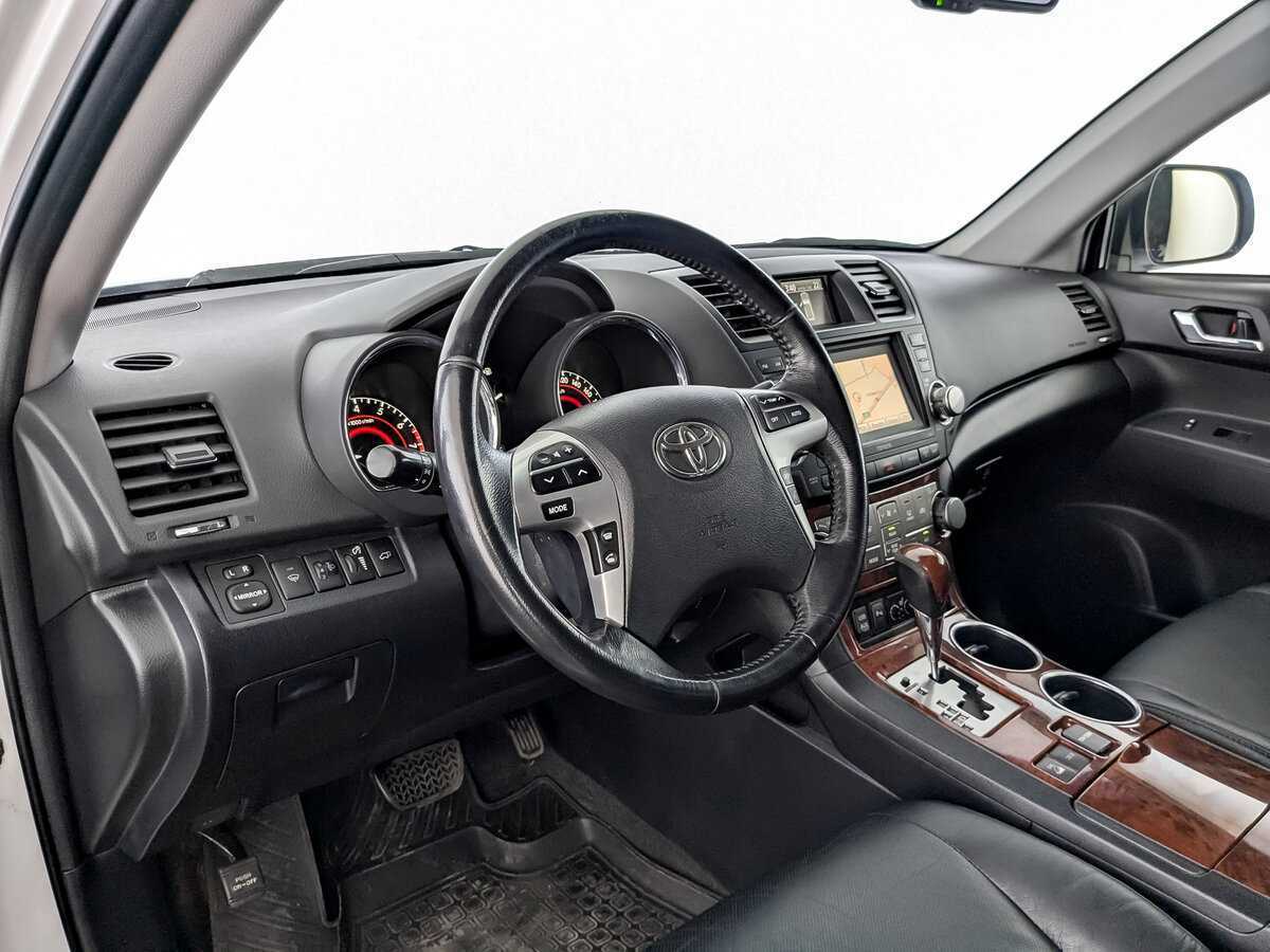 Toyota Highlander, 2011 Фото №16