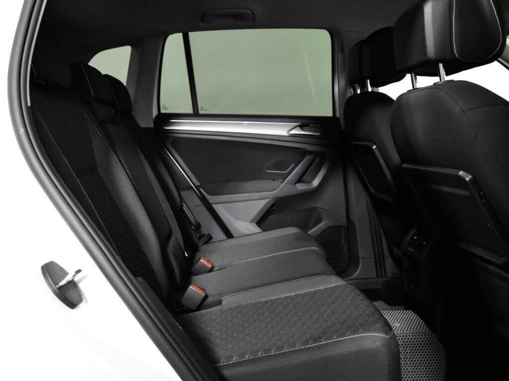 Volkswagen Tiguan, 2019 Фото №10