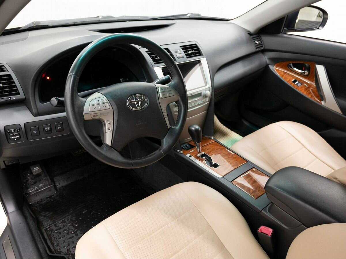 Toyota Camry, 2010 Фото №7