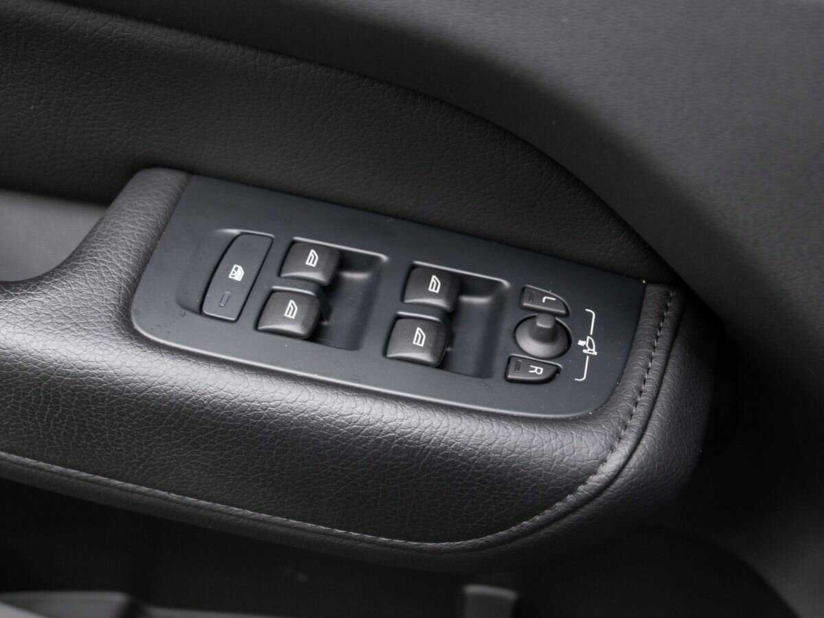 Volvo XC60, 2021 Фото №22