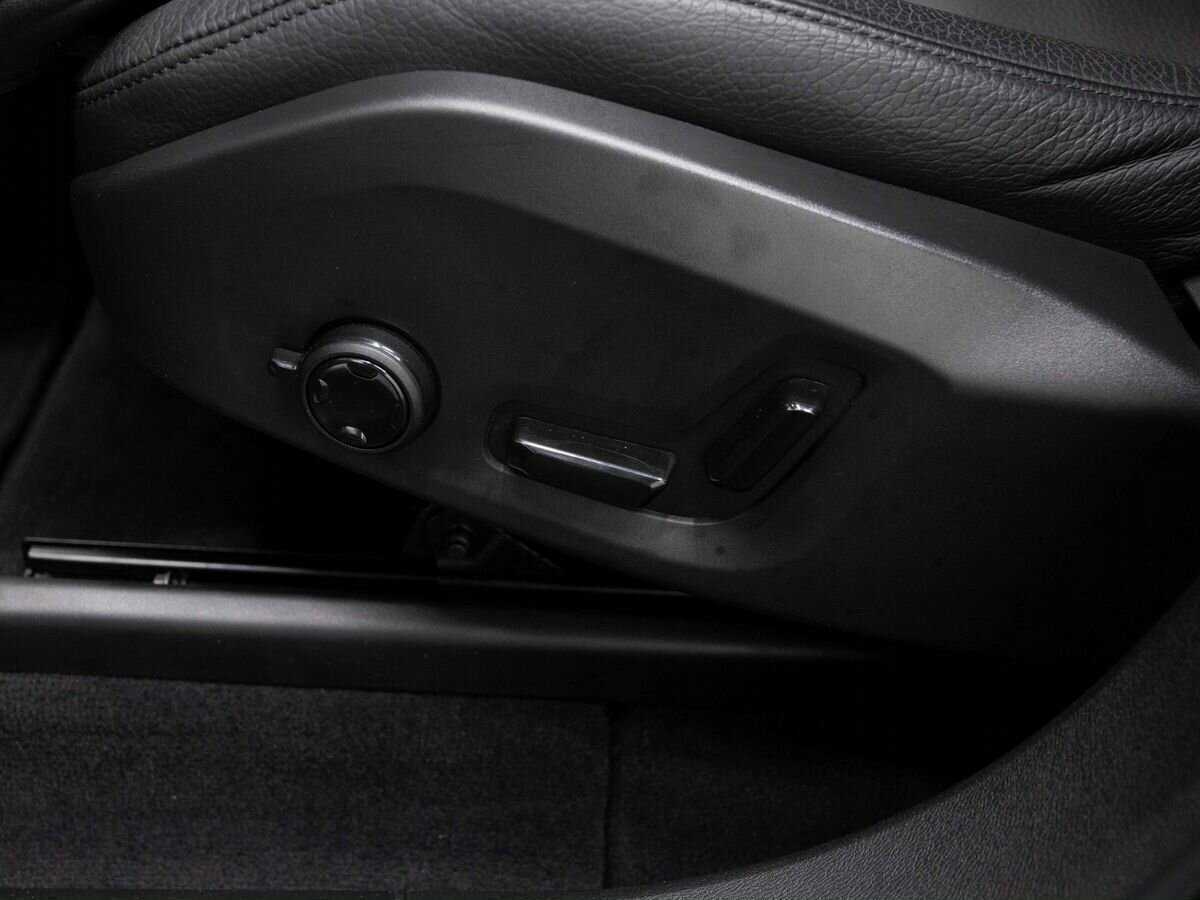 Volvo XC60, 2021 Фото №24
