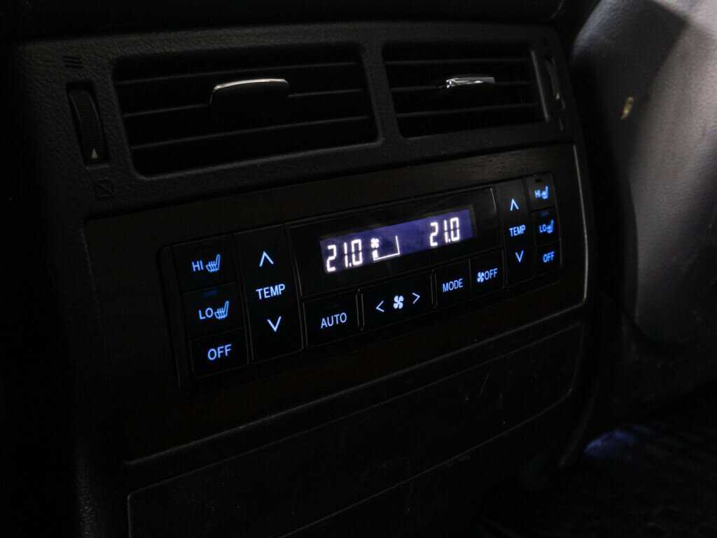 Toyota Land Cruiser, 2016 Фото №21