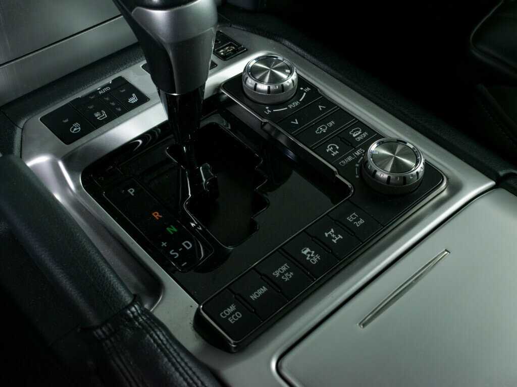 Toyota Land Cruiser, 2019 Фото №18