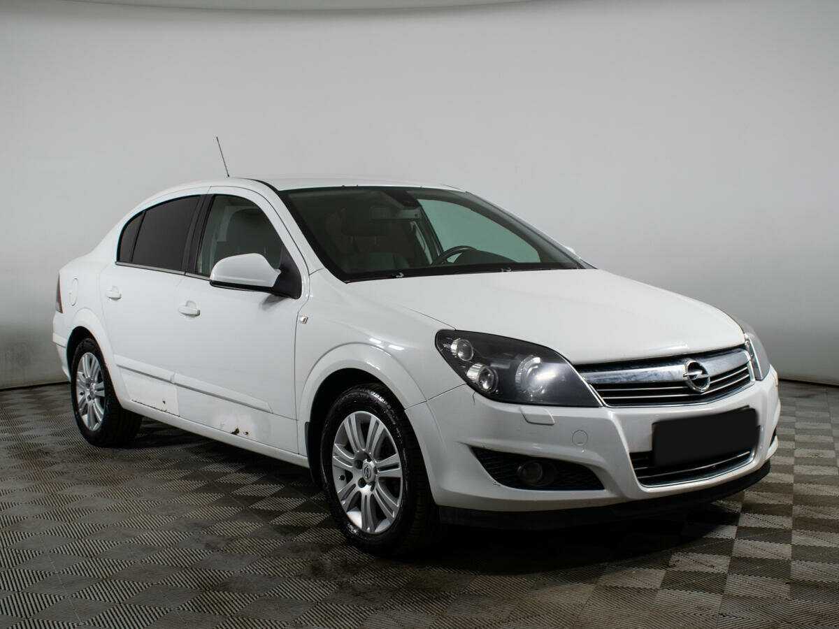 Opel Astra, 2011 - 177 603 км. | Фото №3