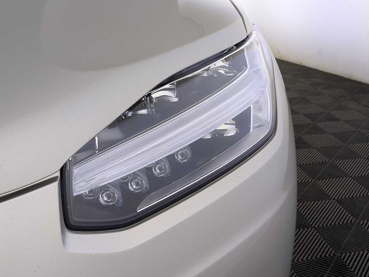 Volvo XC90, 2018 Фото №11