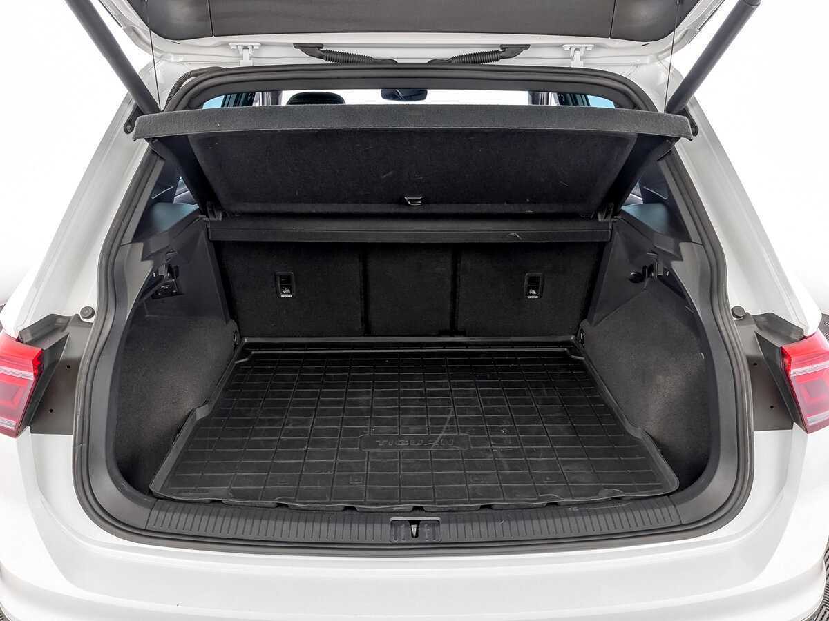 Volkswagen Tiguan, 2021 Фото №10