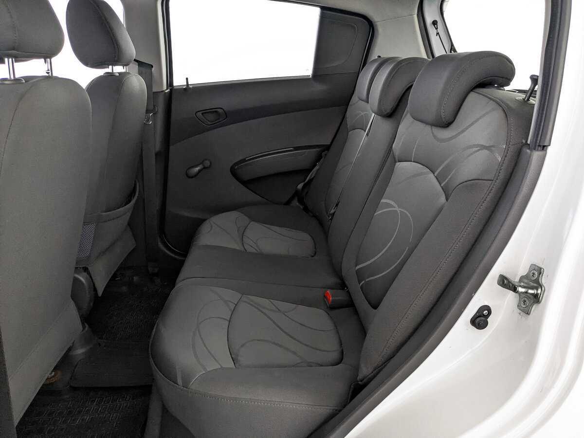 Chevrolet Spark, 2011 Фото №18