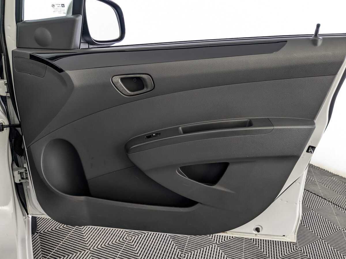 Chevrolet Spark, 2011 Фото №24