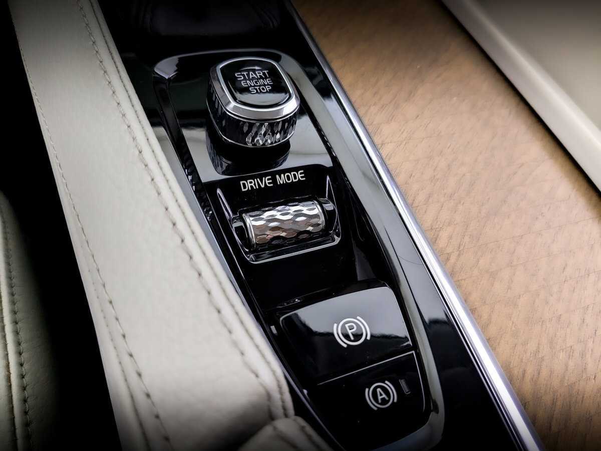 Volvo XC90, 2018 Фото №25