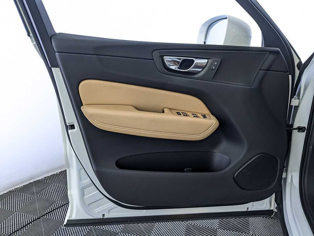 Volvo XC60, 2019 Фото №19