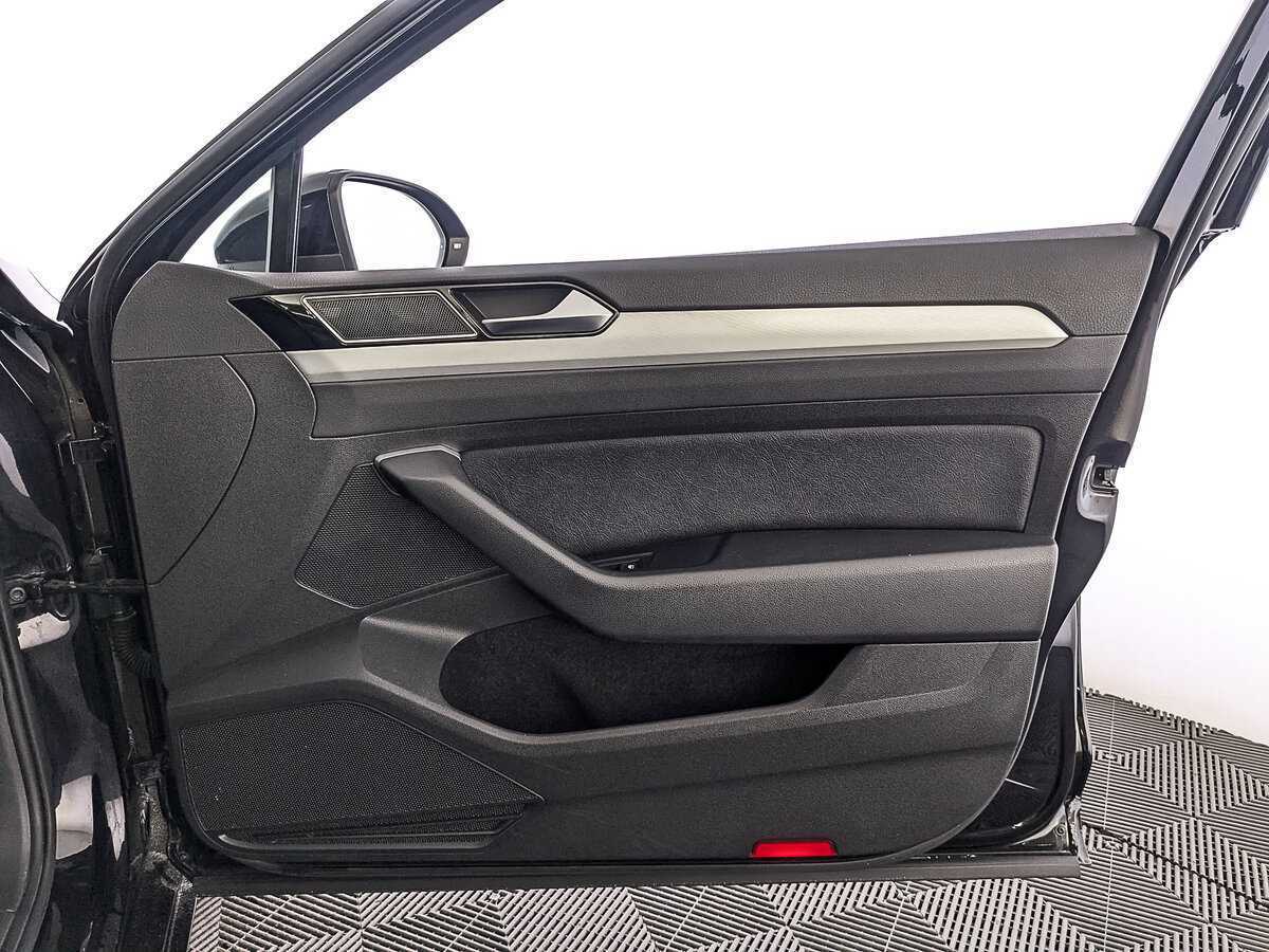 Volkswagen Passat, 2016 Фото №24