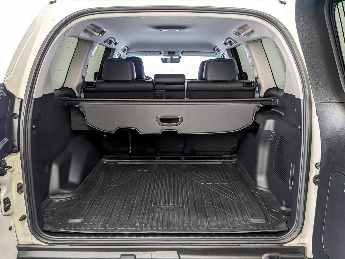 Toyota Land Cruiser Prado, 2021 Фото №10