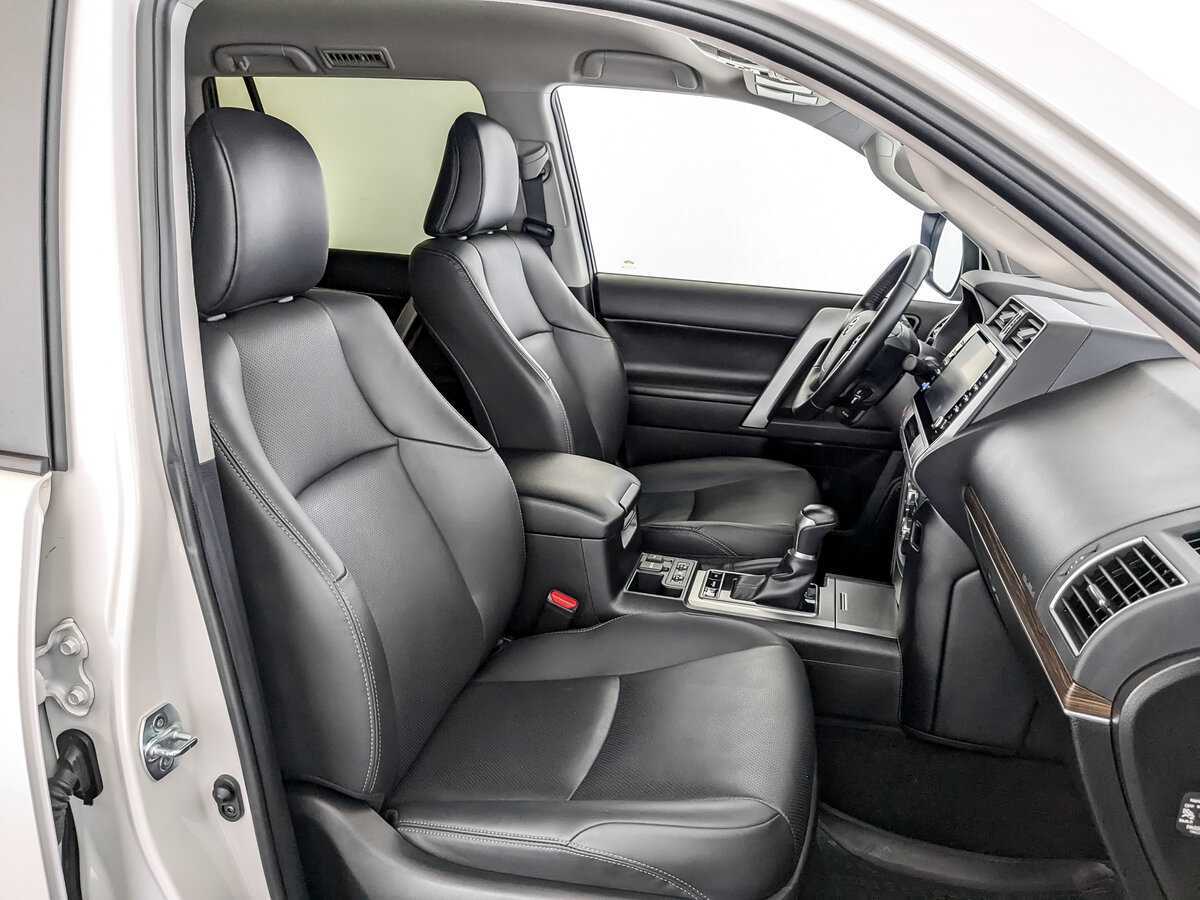 Toyota Land Cruiser Prado, 2021 Фото №24