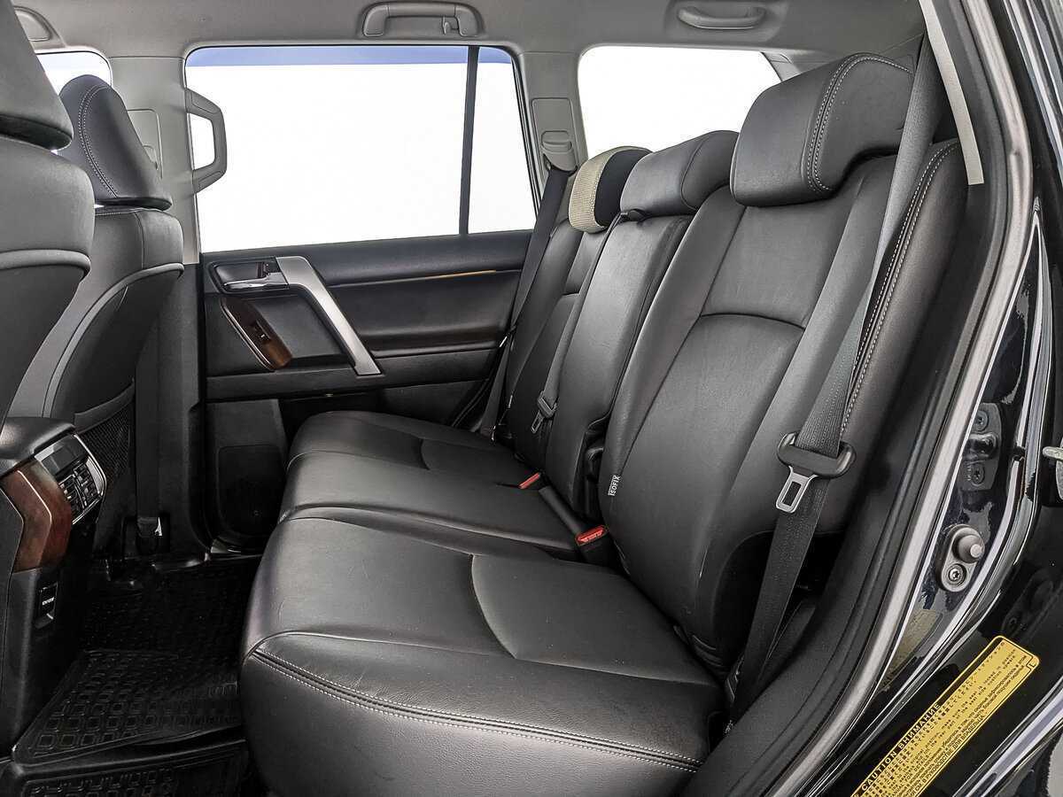 Toyota Land Cruiser Prado, 2017 Фото №18