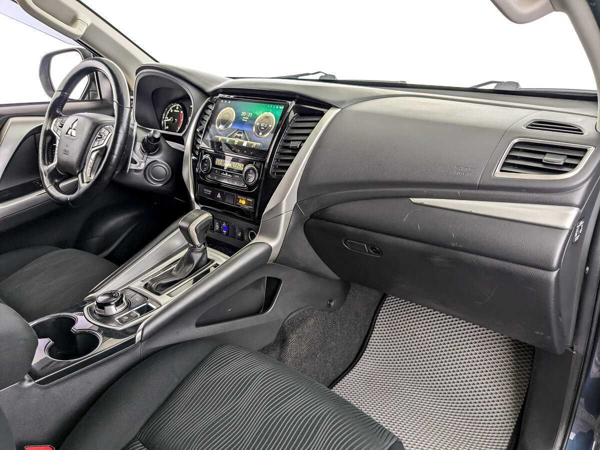 Mitsubishi Pajero Sport, 2019 Фото №9