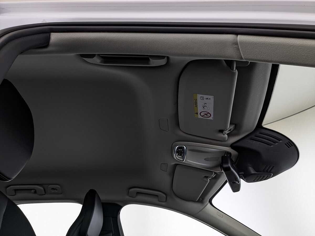 Volvo XC60, 2019 Фото №22