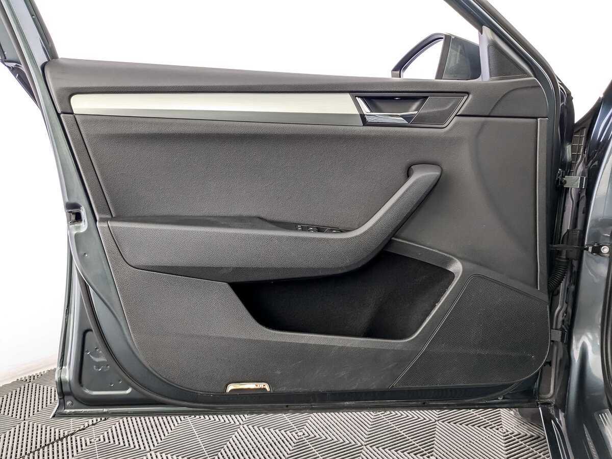 Skoda Superb, 2018 Фото №17