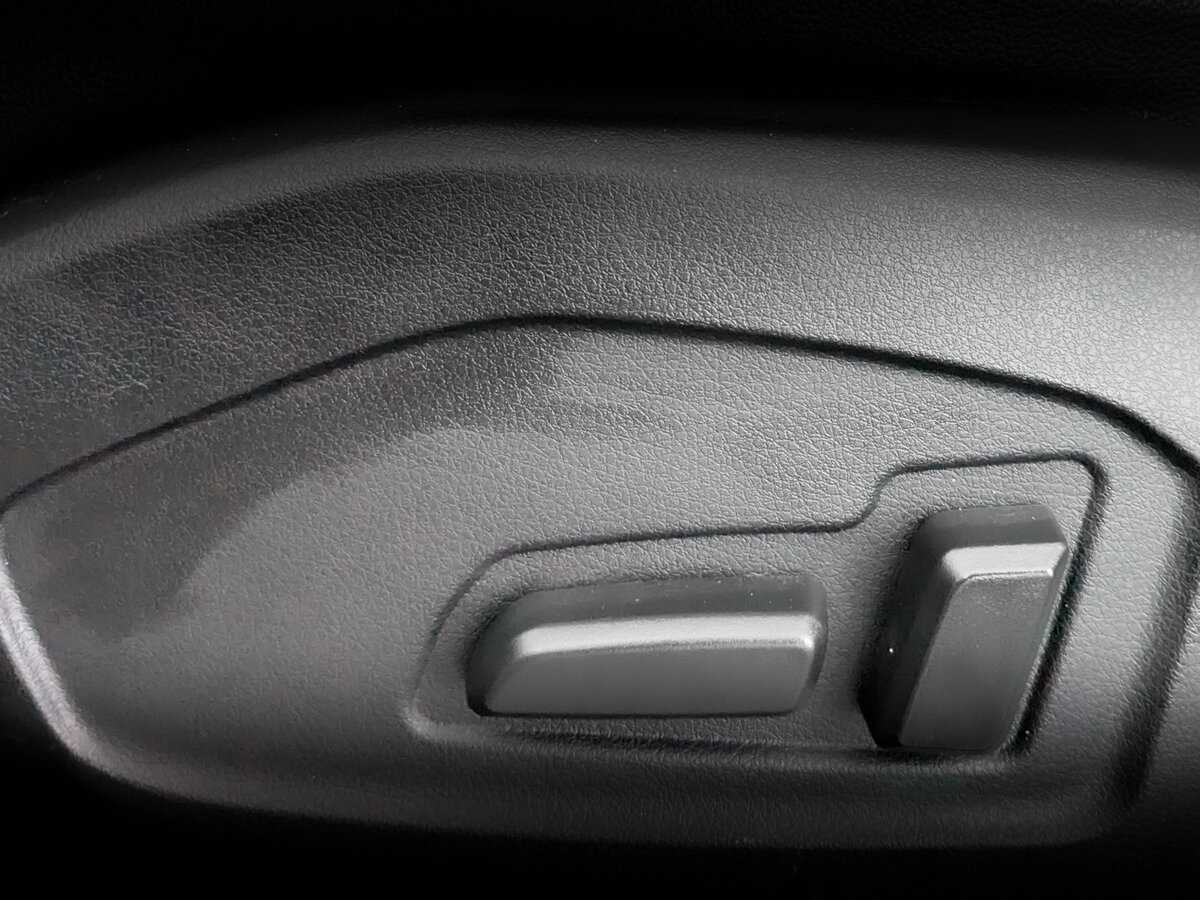 FAW Bestune T77, 2021 Фото №19