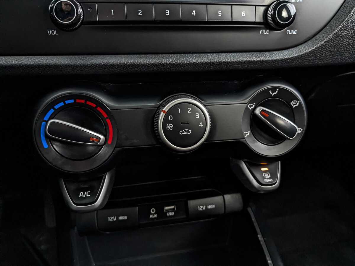 Kia Rio X-Line, 2020 Фото №21