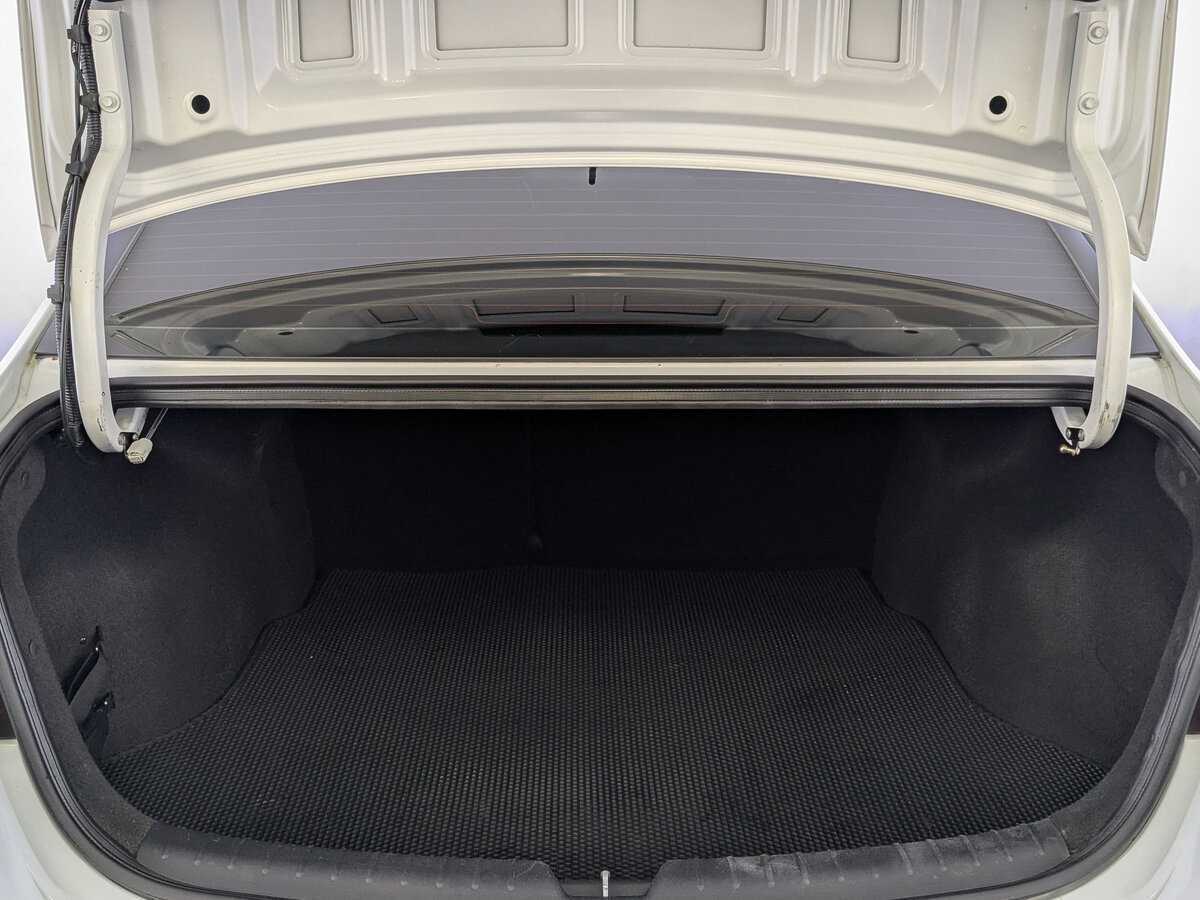 Kia Rio, 2018 Фото №10