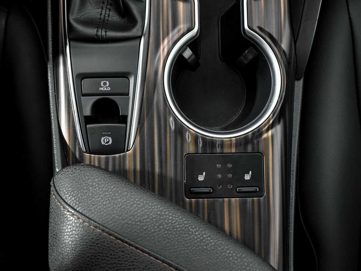 Toyota Camry, 2020 - 80 000 км. | Фото №8