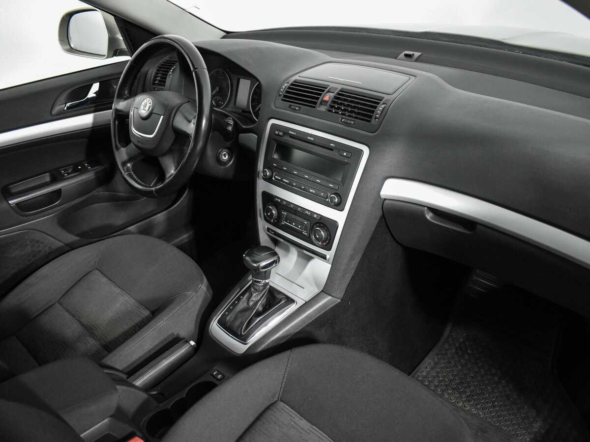 Skoda Octavia DSG7, 2011 Фото №12