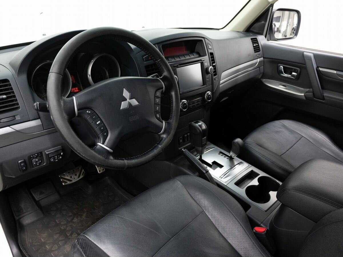 Mitsubishi Pajero, 2013 - 201 300 км. | Фото №8