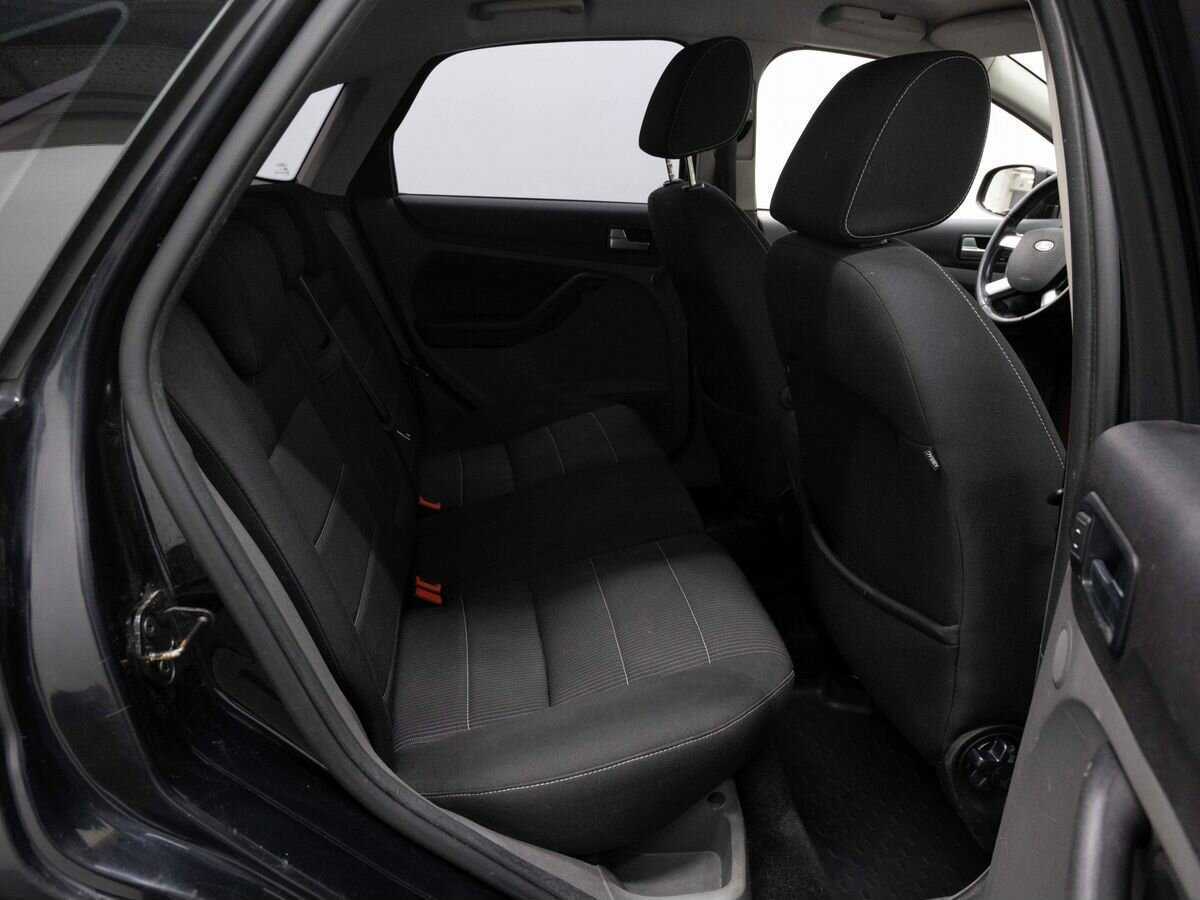 Ford Focus, 2010 Фото №10