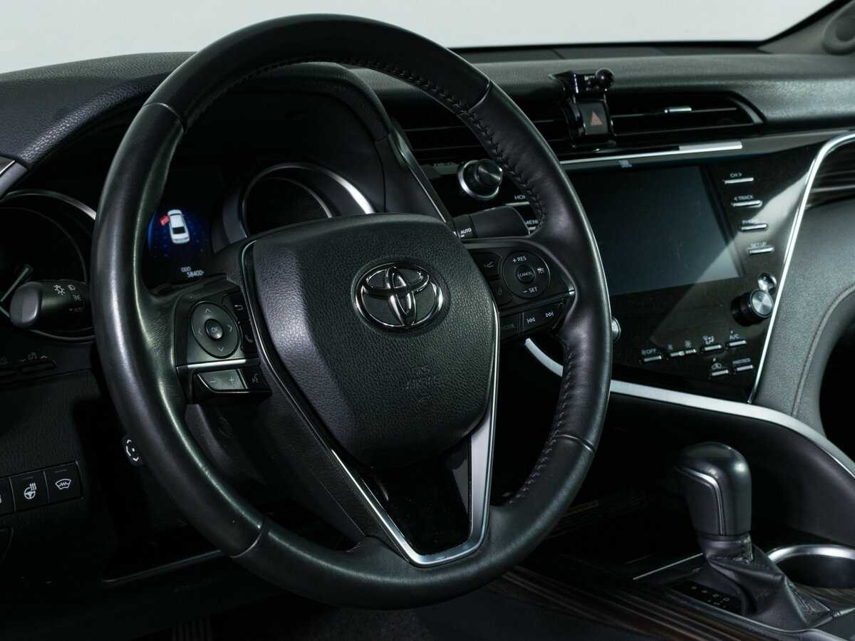 Toyota Camry, 2018 Фото №12