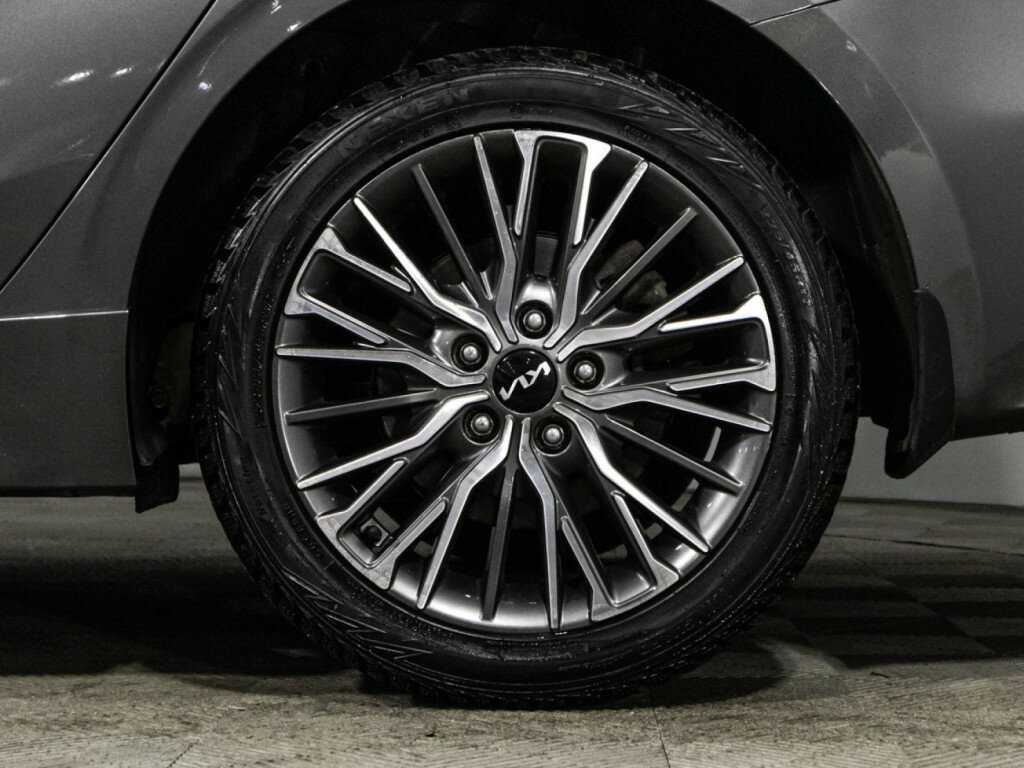 Kia Cerato, 2022 Фото №9