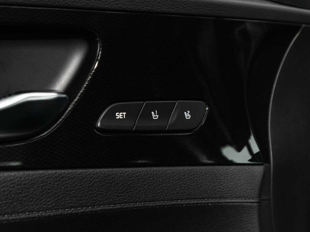 Kia Cerato, 2022 Фото №19