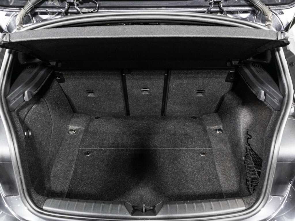 BMW 1 серии 118i, 2019 Фото №15