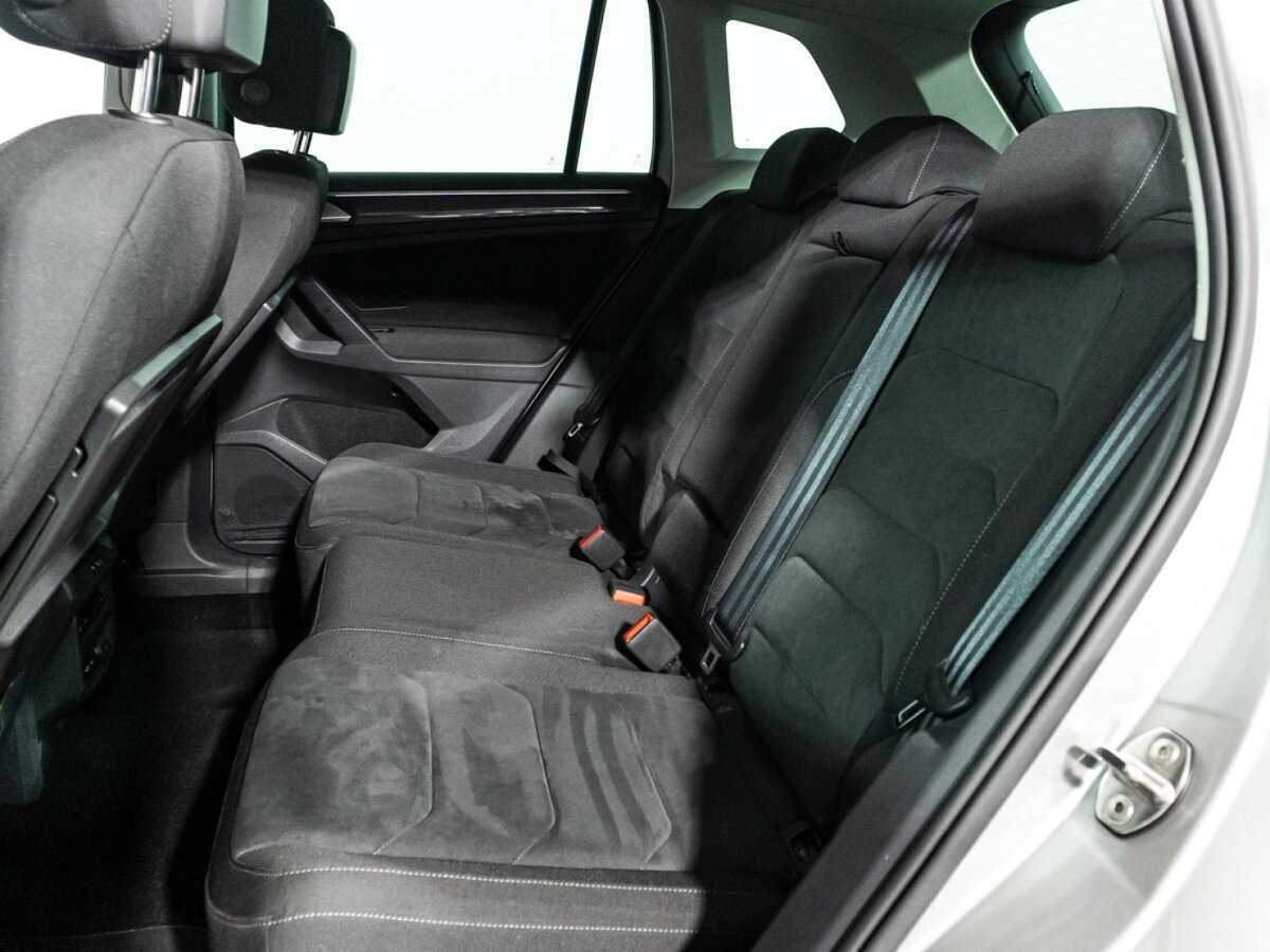 Volkswagen Tiguan, 2019 Фото №10