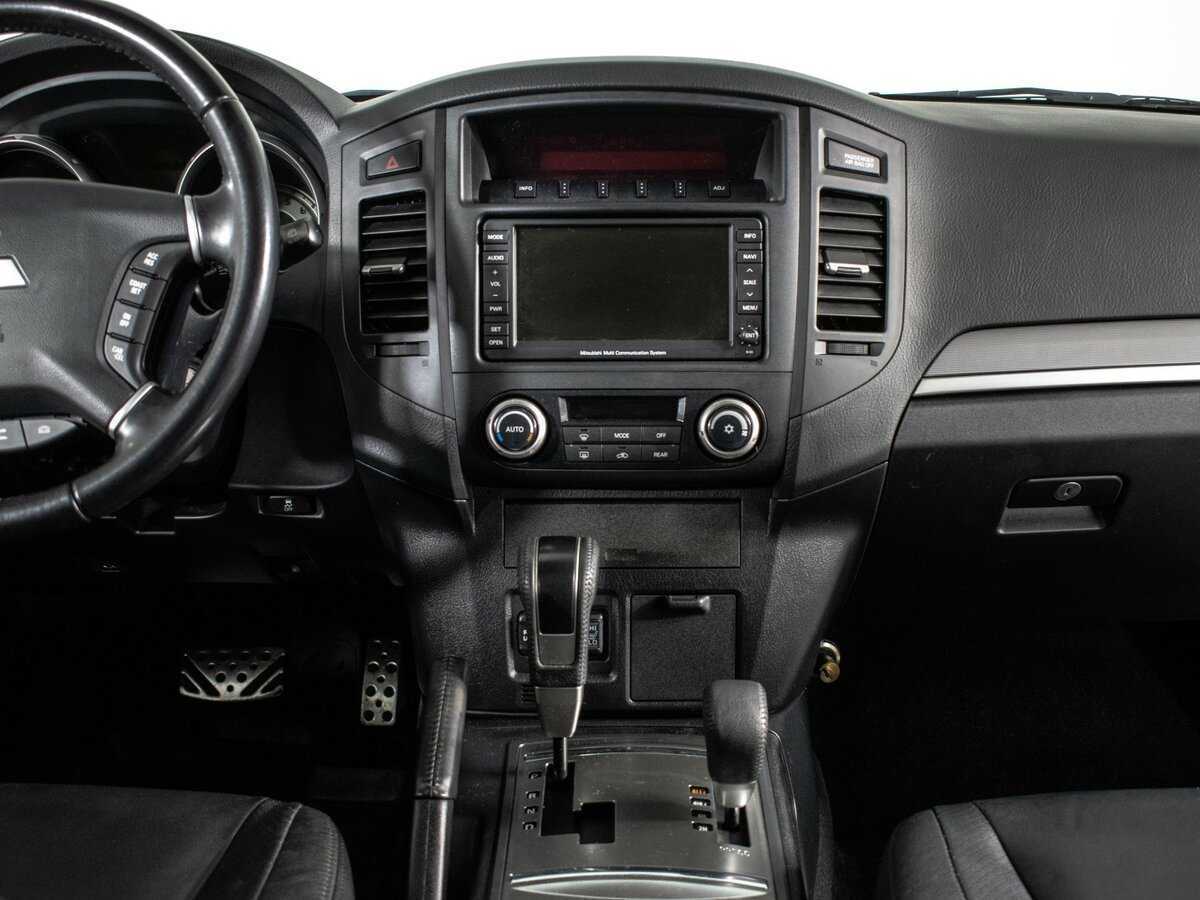 Mitsubishi Pajero, 2011 Фото №11