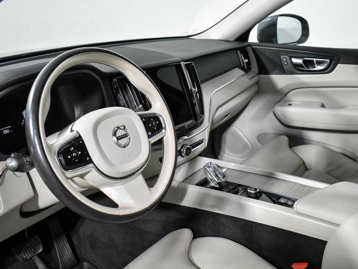 Volvo XC60, 2021 Фото №7