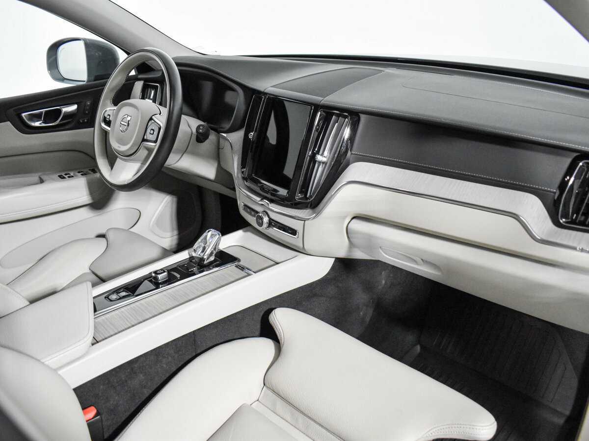 Volvo XC60, 2021 Фото №13