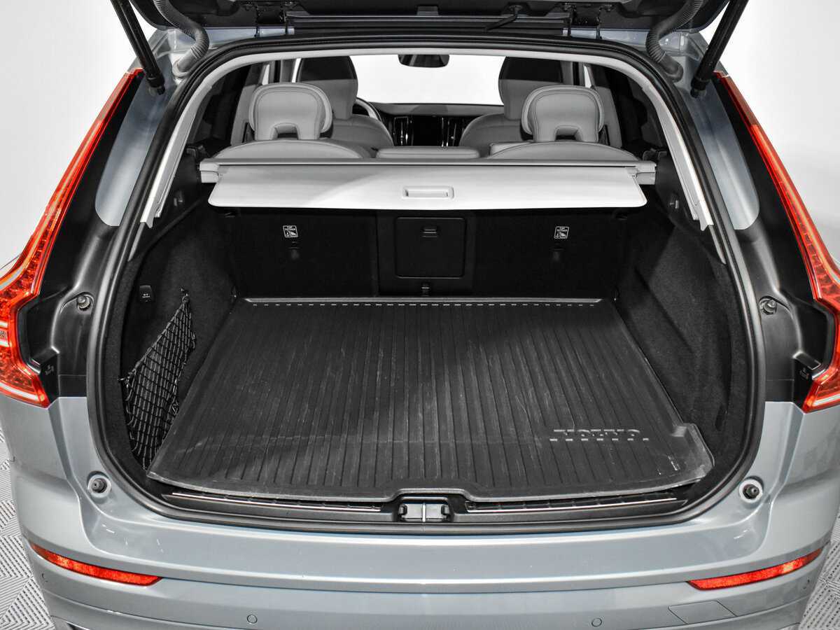 Volvo XC60, 2021 Фото №21