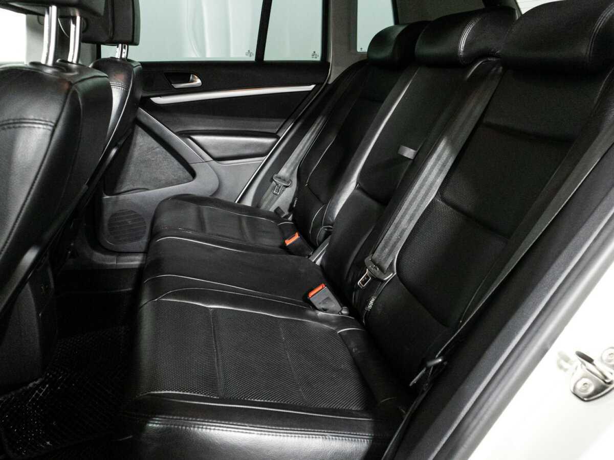 Volkswagen Tiguan, 2011 Фото №10