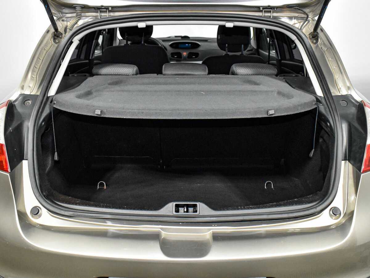 Renault Megane, 2011 Фото №21