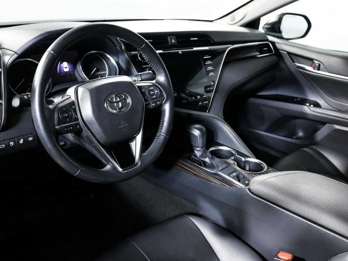 Toyota Camry, 2018 Фото №11