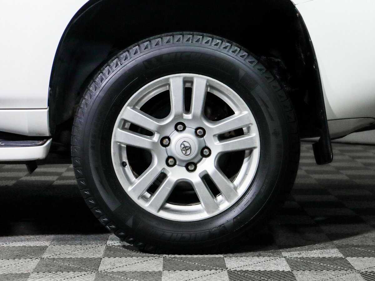 Toyota Land Cruiser Prado, 2010 Фото №12