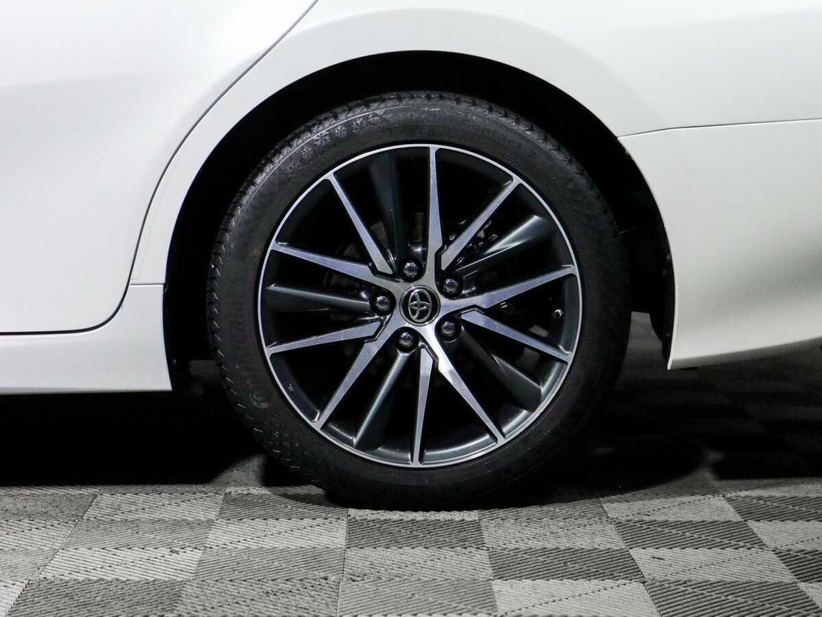 Toyota Camry, 2022 Фото №12