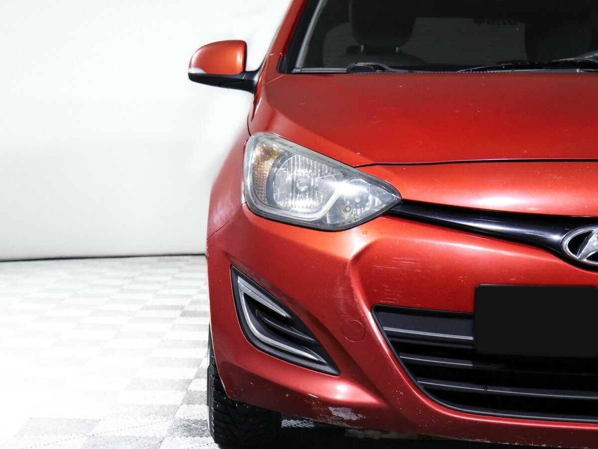Hyundai i20, 2012 Фото №14
