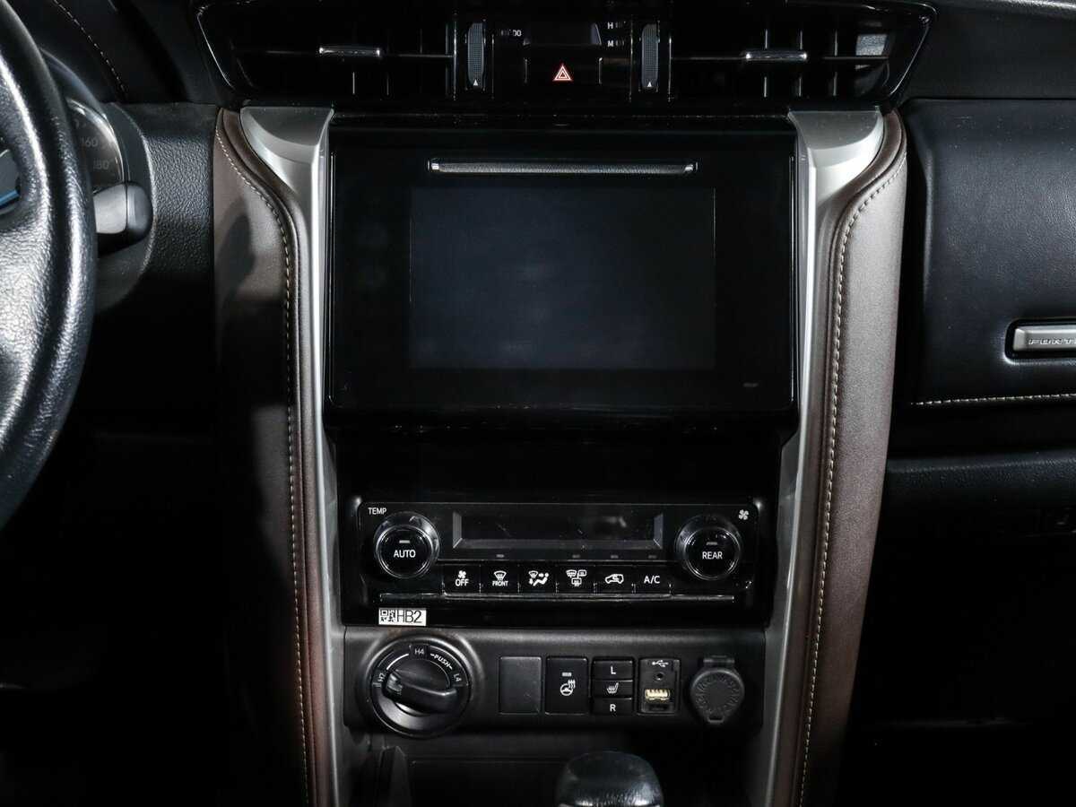 Toyota Fortuner, 2019 Фото №10