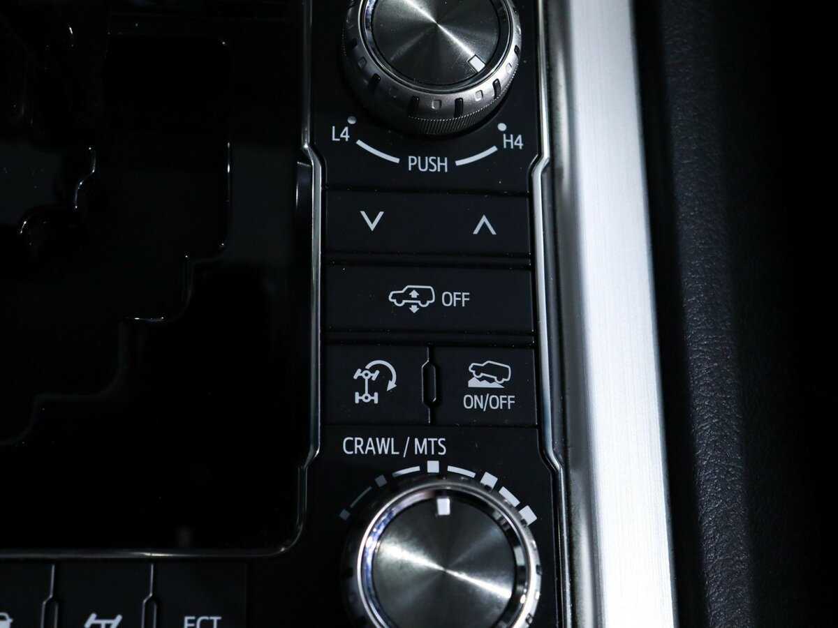 Toyota Land Cruiser, 2018 Фото №29