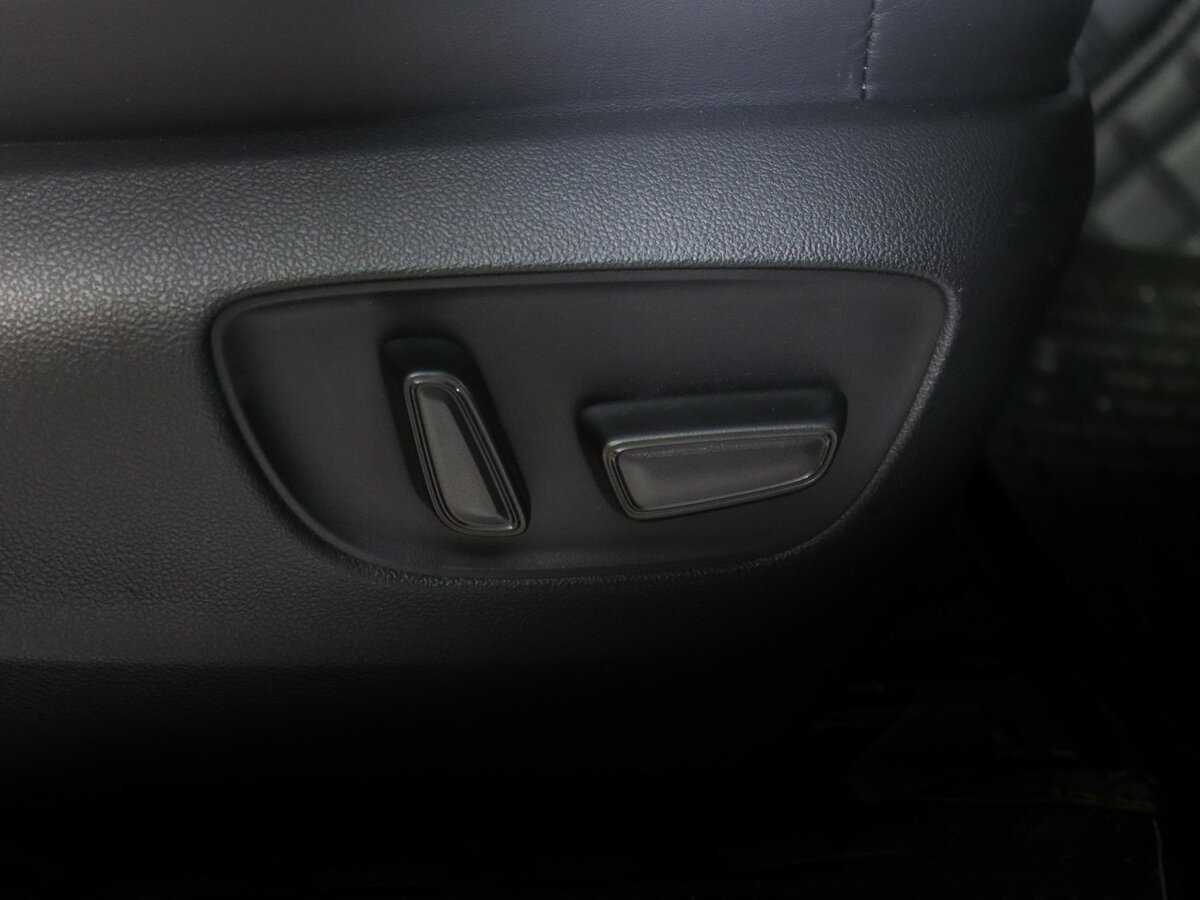 Toyota Land Cruiser, 2022 Фото №13