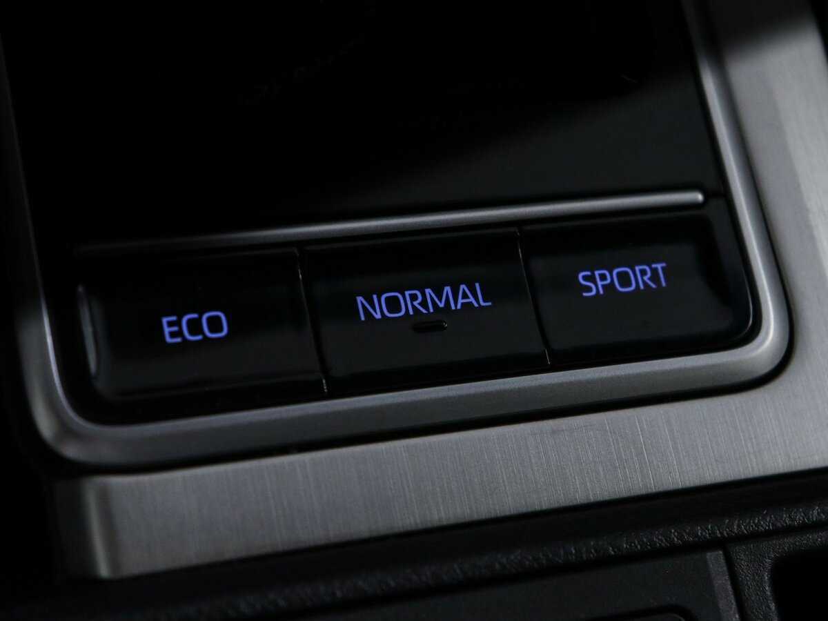 Toyota Land Cruiser Prado, 2018 Фото №20