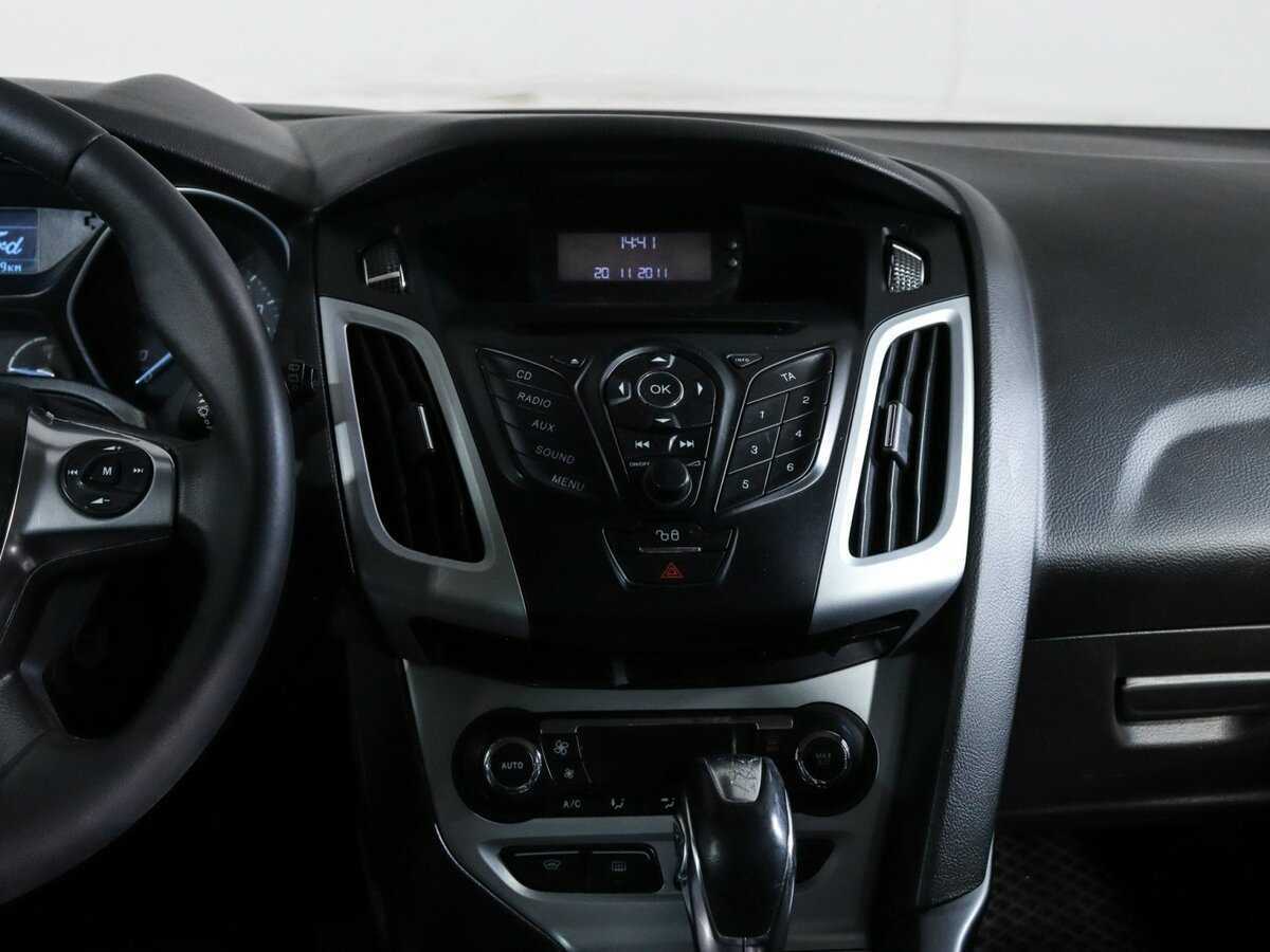 Ford Focus, 2011 Фото №12
