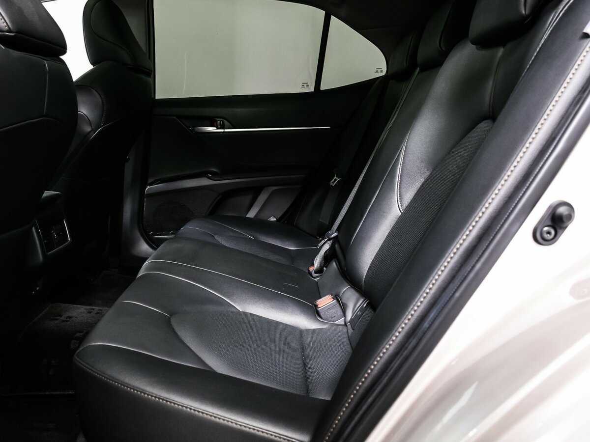 Toyota Camry, 2023 Фото №14